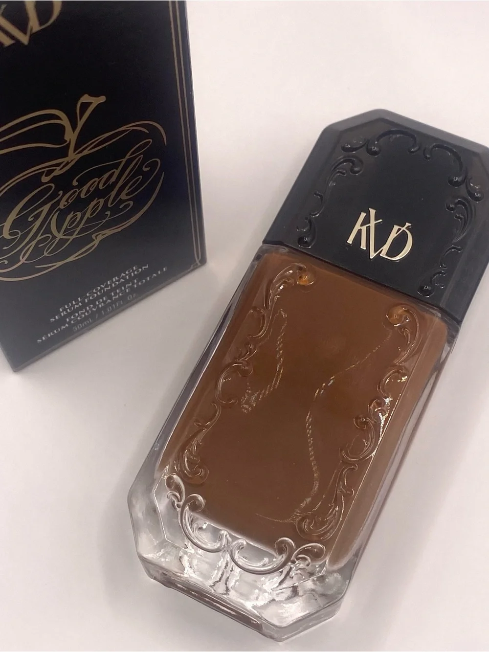 KVD Kat Von D Good Apple Full-Coverage Serum Foundation Deep‎ 082  NIB